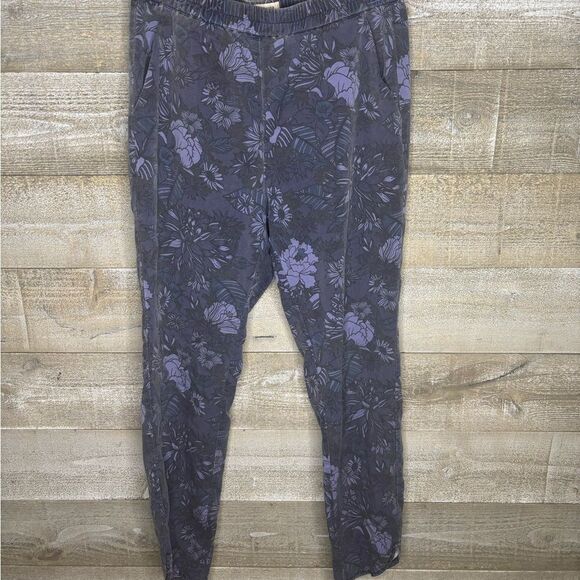 Marine Layer small tropical Floral Patterned Pants Allison pant - Picture 3 of 5